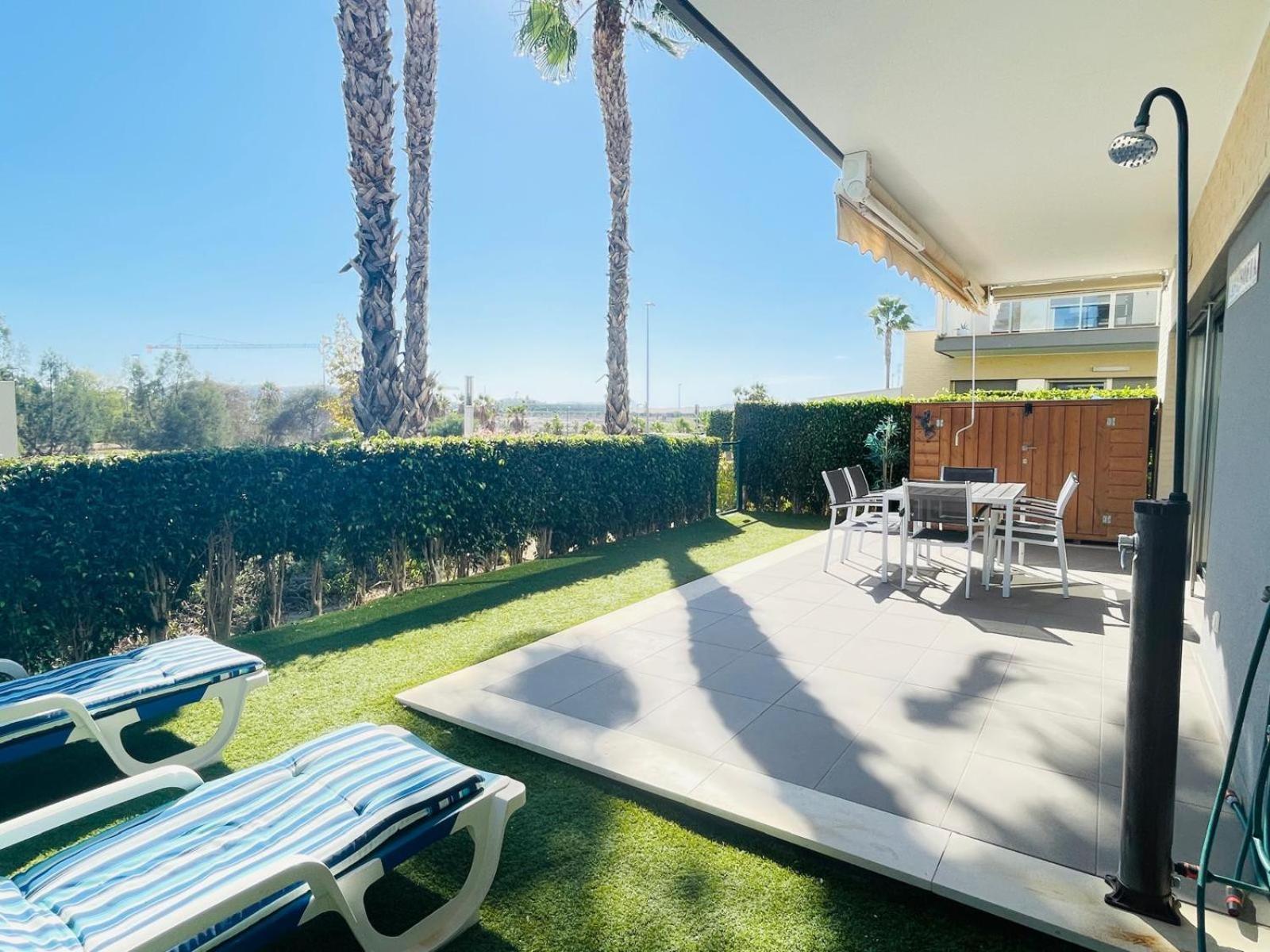 オリウエラ3077 Residencia Azahar Gardenアパートメント エクステリア 写真